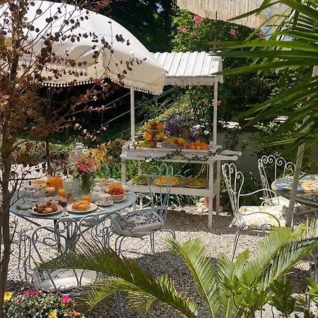 Bed & Breakfast Maison Parco Del Brenta 3*